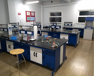 Laboratorium sains Al-Azhar Kelapa Gading