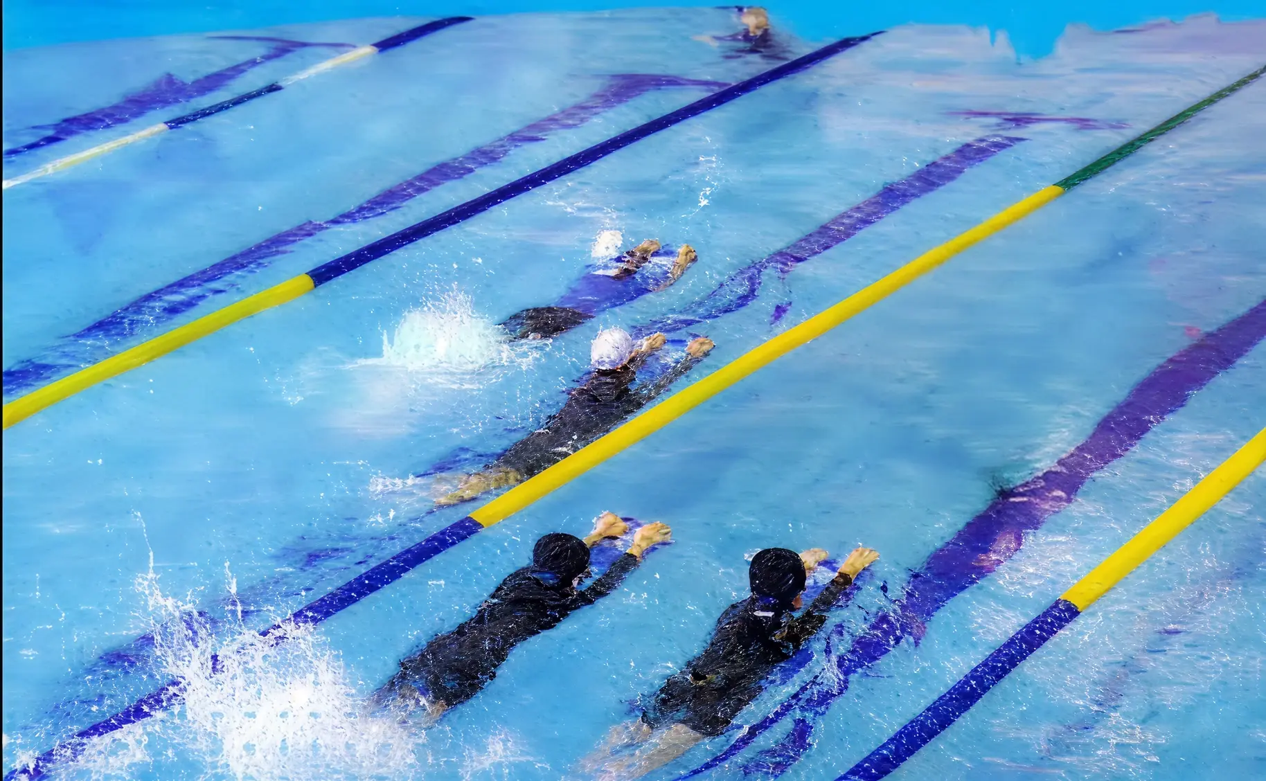 Aktivitas renang di North Aquatic Center